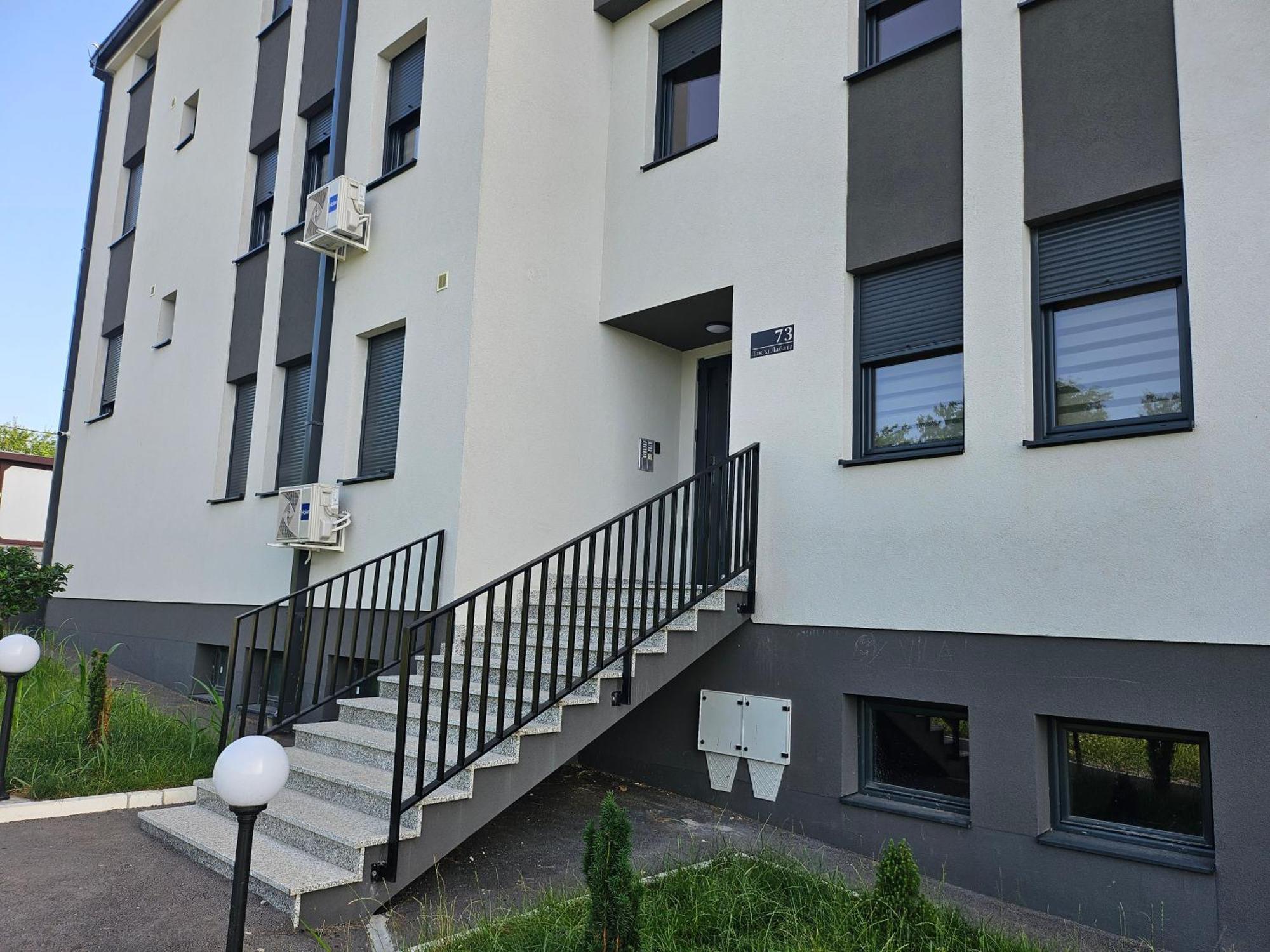 Aurora Lux Apartment